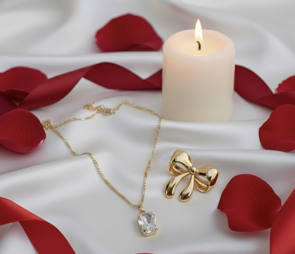 Luxury Gold Set (Set of 2): Solitaire Pendant Necklace and Elegant Bow Stud Earrings